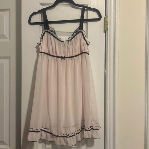 Baby pink sheer teddy - Picture 1 of 5